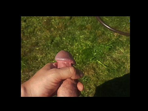❤️ A boazona fica com a rata rosa fodida e ejacula com um esguicho num jardim de Verão ❤ Pornuts em nós pt.sexycamse.top ️❤
